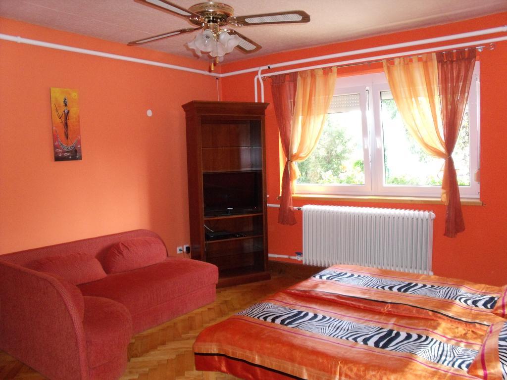 Viola Vendeghaz Apartment เคฮีดาคุชทานี ภายนอก รูปภาพ